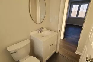 418 Pfeiffer St, Camden, NJ 08105 - Photo 4