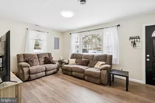 304 Spruce Ave, Lindenwold, NJ 08021 - Photo 6