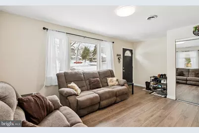 304 Spruce Avenue, Lindenwold, NJ 08021 - Photo 8