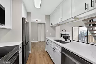 306 The Woods, Cherry Hill, NJ 08003 - Photo 4