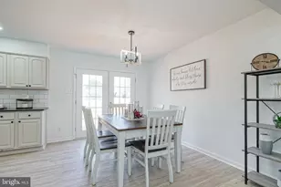 402 Holly Dr, Waterford Township, NJ 08004 - Photo 8