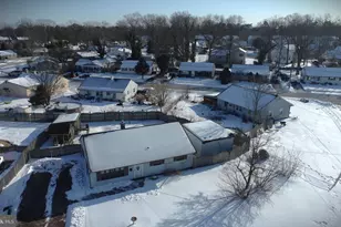 6 Holly Dr, Berlin, NJ 08091 - Photo 2