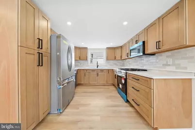 310 Marion Avenue, Berlin, NJ 08091 - Photo 4