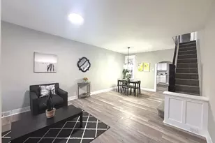 425 Viola St, Camden, NJ 08104 - Photo 2