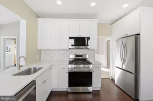 202 Reading Ave, Barrington, NJ 08007 - Photo 6