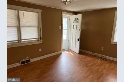 535 Roosevelt Avenue, Gloucester Township, NJ 08029 - Photo 6