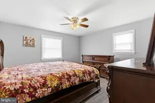 27 Maloney Ct, Bellmawr, NJ 08031 - Photo 18