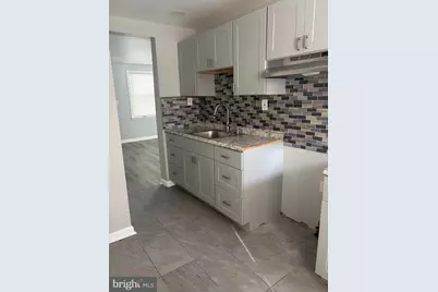 814 Tulip Street, Camden, NJ 08104 - Photo 8