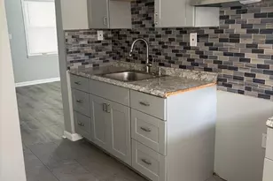 814 Tulip St, Camden, NJ 08104 - Photo 8