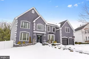 24 Exton Cir, Cherry Hill, NJ 08003 - Photo 1