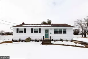 140 Lehigh Ave, Gloucester Township, NJ 08012 - Photo 2