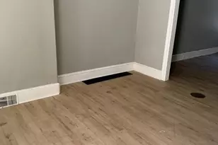 317 York St, Camden, NJ 08102 - Photo 2