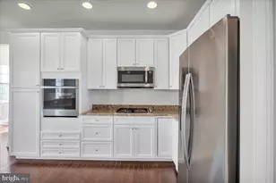 27 Ravenna Dr, Berlin, NJ 08091 - Photo 12