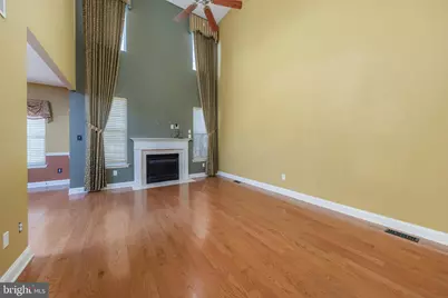 27 Zion Drive, Berlin, NJ 08009 - Photo 2