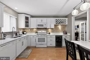 184 Peregrine Dr, Voorhees, NJ 08043 - Photo 12