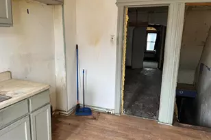 1066 Princess Ave, Camden, NJ 08103 - Photo 10