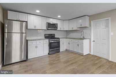 327 Mercer Street, Gloucester City, NJ 08030 - Photo 6