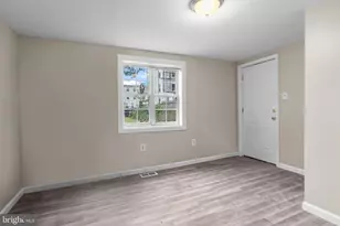 327 Mercer St, Gloucester City, NJ 08030 - Photo 12