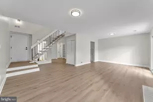 1228 Chanticleer Dr, Cherry Hill, NJ 08003 - Photo 10