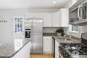 402 Austin Ave, Barrington, NJ 08007 - Photo 12