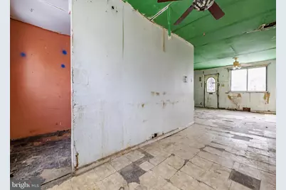 1010 Kenwood Avenue, Camden, NJ 08103 - Photo 4