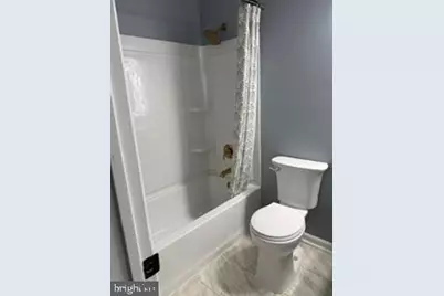 79 E Edin Shire Rd Road NE, Sicklerville, NJ 08081 - Photo 8