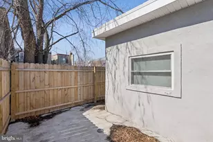 746 Pine St, Camden, NJ 08103 - Photo 12