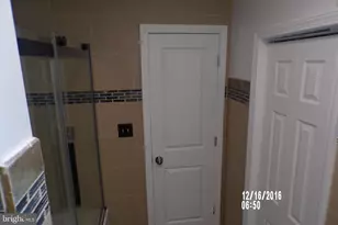 806 Princeton Ave, Camden, NJ 08103 - Photo 40