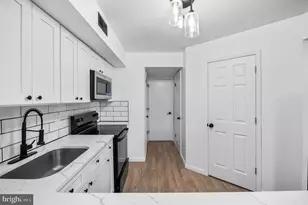 34 Lafayette Ln, Cherry Hill, NJ 08003 - Photo 10