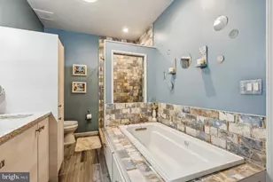 605 N Atlantic Ave, Collingswood, NJ 08108 - Photo 22