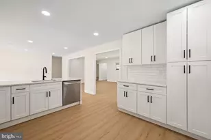 324 Juniper Dr, Cherry Hill, NJ 08003 - Photo 10