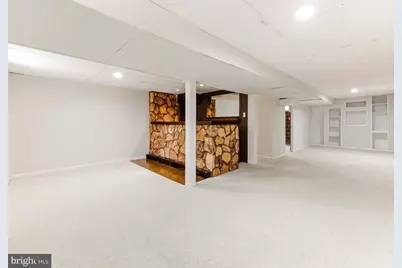 16 E Woodburn Avenue, Pine Hill, NJ 08021 - Photo 10