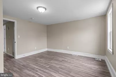 327 Mercer Street, Gloucester City, NJ 08030 - Photo 8