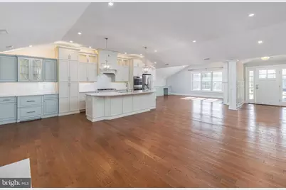 32 Imperial Drive, Cherry Hill, NJ 08003 - Photo 4