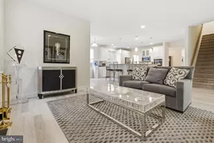 28 Gainsboro Dr, Berlin, NJ 08091 - Photo 4