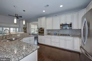 20 Genova Dr, Berlin, NJ 08091 - Photo 12