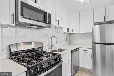 423 Playa Del Sol, Cherry Hill, NJ 08002 - Photo 6