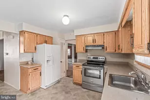 313 Royal Oak Ave, Cherry Hill, NJ 08002 - Photo 10
