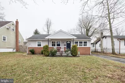614 W Brooke Avenue, Magnolia, NJ 08049 - Photo 2