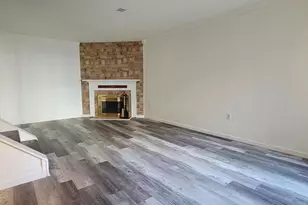 2209 Greenwood Dr, Lindenwold, NJ 08021 - Photo 2