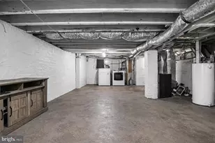 817 Tulip St, Camden, NJ 08104 - Photo 20