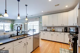 21 Kristian Dr, Sicklerville, NJ 08081 - Photo 10