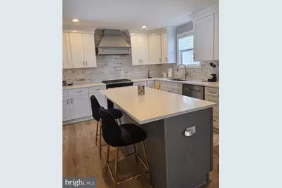 2 Villa Circle, Berlin, NJ 08009 - Photo 4