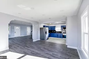 304 E Clements Bridge Rd, Runnemede, NJ 08078 - Photo 10