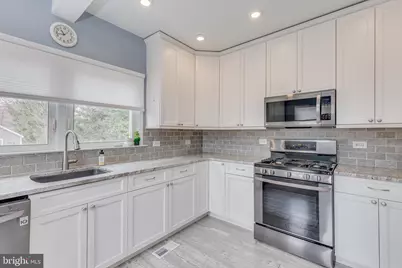 236 E Williams Avenue, Barrington, NJ 08007 - Photo 14