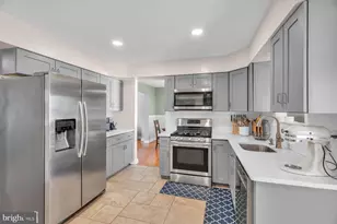 39 Country Club Rd, Pine Hill, NJ 08021 - Photo 10