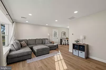 225 Pennsylvania Avenue, Clementon, NJ 08021 - Photo 4