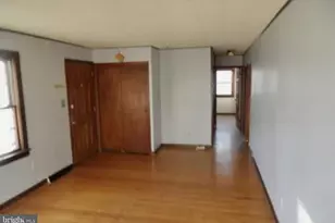 204 Cumberland Ave, Magnolia, NJ 08049 - Photo 4