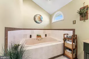 8201 Weymouth Dr, Pennsauken, NJ 08109 - Photo 32