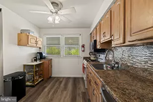 111 E Hemmings Way, Lawnside, NJ 08045 - Photo 8